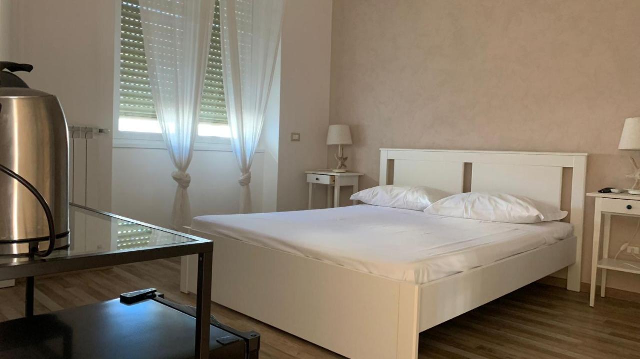 تيراتشينا Villa Giuseppina المظهر الخارجي الصورة
